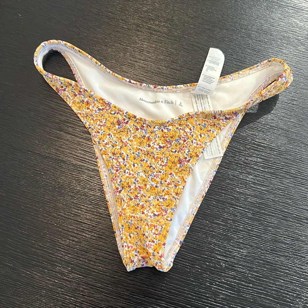Abercrombie & Fitch high-cut bikini bottoms